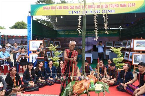 Khai thác di sản của đồng bào Bru-Vân Kiều để phát triển du lịch
