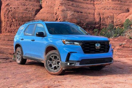 Top 10 xe SUV sở hữu hàng ghế thứ 3 rộng rãi nhất