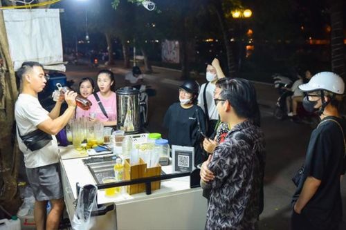 Món 'trà chanh giã tay' gây sốt, nhiều hàng quán 'hốt bạc'