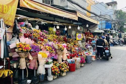 TP. Hồ Chí Minh: Thị trường hoa ế ẩm trước ngày 20/11