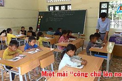 Miệt mài 'cõng chữ lên non'