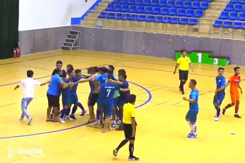 Biên Hòa và Trường đại học Công nghệ Đồng Nai vào chung kết giải futsal tỉnh