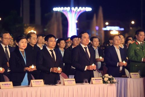 Xúc động Lễ tưởng niệm các nạn nhân tử vong do tai nạn giao thông
