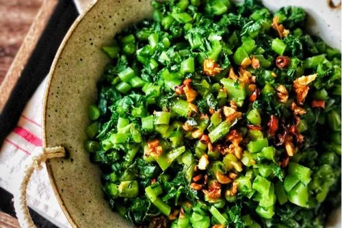 Ăn nửa cân rau này tốt hơn cả 10 củ nhân sâm, nhưng người Việt lại vứt đi