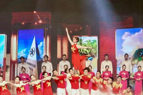 Tổng kết 50 năm nền văn học, nghệ thuật Việt Nam sau ngày đất nước thống nhất