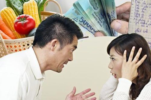 Câu chuyện đáng ngẫm 'Sao chồng không kiếm 30 triệu để vợ đỡ áp lực?'