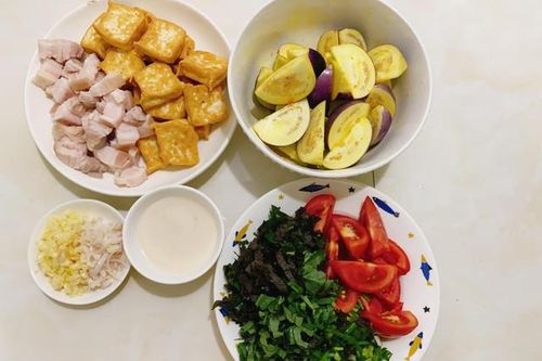 Mẹ đảm chia sẻ cách nấu cà bung ngon đỉnh của chóp khiến chồng con xin cơm lia lịa