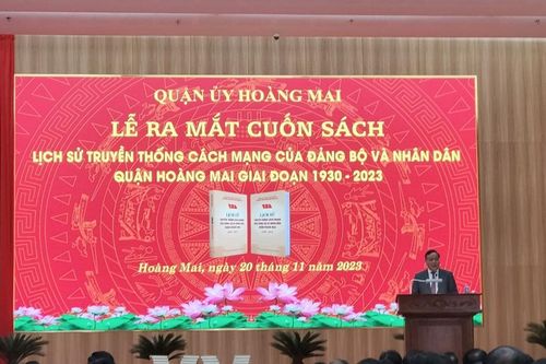 Quận ủy Hoàng Mai: Ra mắt cuốn sách lịch sử truyền thống địa phương