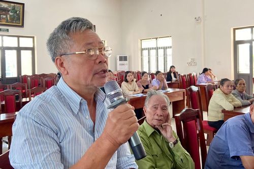Cử tri huyện Đan Phượng kiến nghị quan tâm chế độ chính sách cho giáo viên