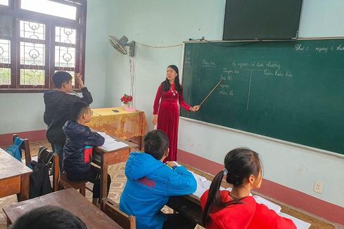 Quảng Bình: Những 'mẹ hiền' của trẻ em khuyết tật
