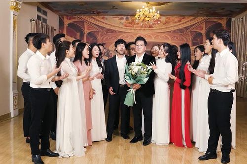 Học trò tri ân NSND Quốc Hưng bằng MV 'Người thầy của tôi'