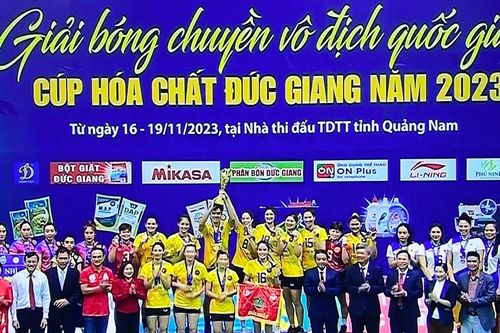 Kết thúc giải vô địch quốc gia 2023: Đội nam Sanest Khánh Hòa, nữ Ninh Bình vô địch xứng đáng