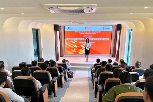 Cadence khai giảng khóa đào tạo thiết kế vi mạch dành cho giảng viên các trường đại học