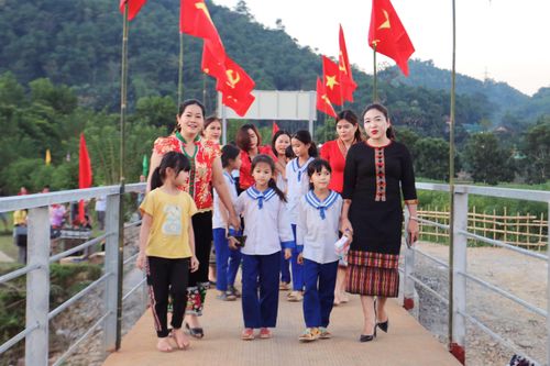 Tri ân nhà giáo bằng chính sách