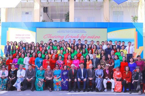 Ôn lại truyền thống 'Tôn sự trọng đạo' nhân kỉ niệm Ngày Nhà giáo Việt Nam
