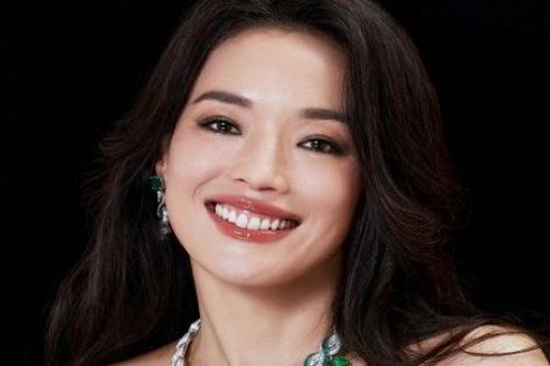 Diễn viên Thư Kỳ mảnh mai, xinh đẹp dự sự kiện trang sức cao cấp