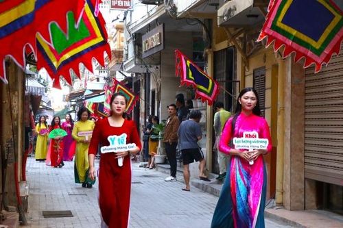 Ấn tượng không gian trưng bày triển lãm 'Chuyện Đình trong phố'