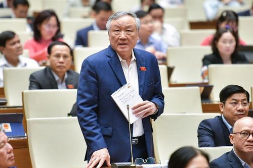 Xem xét một vụ án phải theo trình tự của pháp luật tố tụng
