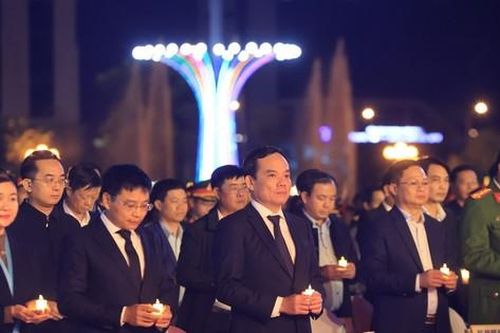 Tưởng niệm hàng nghìn người tử vong do tai nạn giao thông trong năm 2023