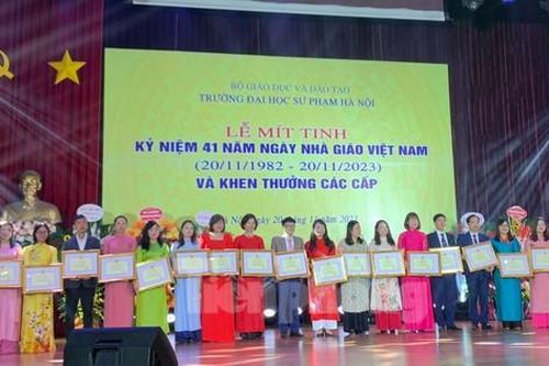 Hiệu trưởng Trường Đại học Sư phạm Hà Nội: Thầy cô có quyền tự hào về nghề của mình