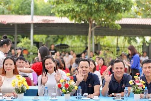 Các Hoa hậu lan tỏa tấm lòng tri ân thầy cô mùa Hiến chương Nhà giáo