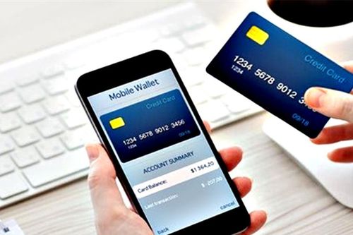 Người phụ nữ nhận lại số tiền lớn sau hơn 3 năm lưu lạc do chuyển khoản nhầm