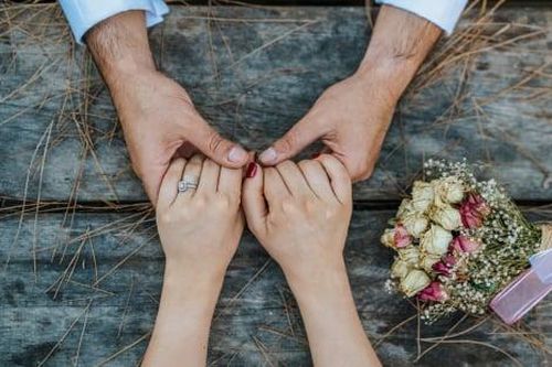 Vì sao giới trẻ 'lười yêu, ngại cưới'?