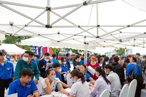 Sàng lọc bệnh lý về phổi và ung thư phổi cho 100.000 người dân