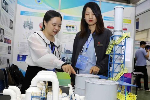 Bài 8: Xanh hóa nền kinh tế tạo ra cơ hội việc làm mới cho thị trường