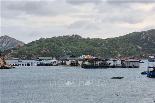 Lập lại trật tự xây dựng, kinh doanh du lịch ở khu vực vịnh Vĩnh Hy