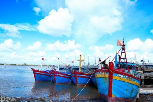 Ngư dân đang 'ngụp lặn' với đống nợ khi vay đóng tàu theo Nghị định 67