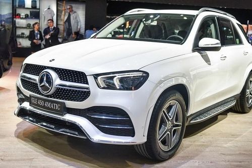 Mercedes-Benz Việt Nam tăng giá xe thêm cả trăm triệu đồng từ 2024