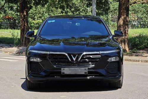 VinFast Lux A2.0 cũ được chào bán với giá 'không tưởng' chỉ sau 9.000km lăn bánh