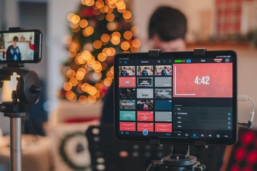 Livestream bán hàng thoái trào: Giới nghệ sĩ nổi tiếng Trung Quốc trở về với nghề chính
