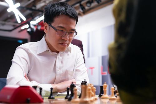 Quang Liêm vượt qua kỳ vọng; Bồ Đào Nha toàn thắng