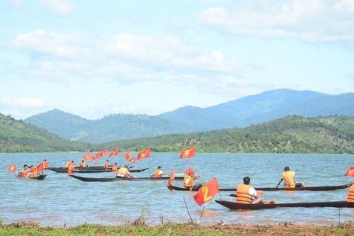 Hấp dẫn màn tranh tài trên 'đường đua xanh'