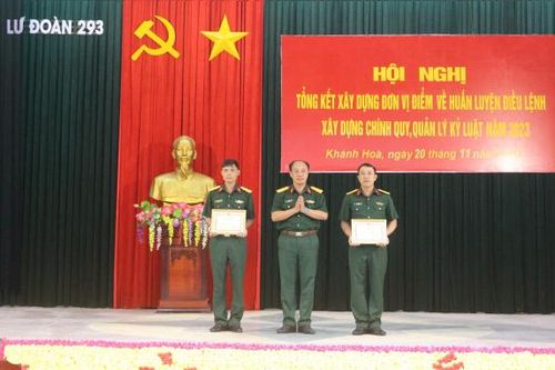Lữ đoàn Công binh 293: Tổng kết xây dựng đơn vị điểm về huấn luyện điều lệnh, xây dựng chính quy, quản lý kỷ luật