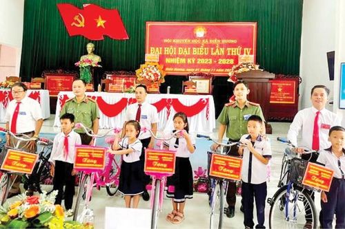 Trách nhiệm xã hội, hành động vì người dân