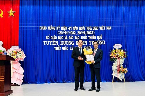 Tuyên dương thầy giáo dũng cảm cứu người