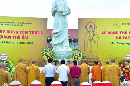 Lễ động thổ xây dựng tôn tượng Bồ-tát Quán Thế Âm tại chùa Quan Âm Đông Hải