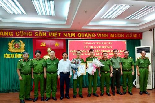 Phú Yên khen thưởng các đơn vị triệt xóa nhóm tội phạm 'tín dụng đen'