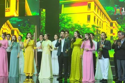 Tri ân nhà giáo bằng những bài ca đi cùng năm tháng