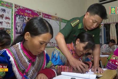 Những thầy giáo quân hàm xanh tâm huyết với trẻ vùng cao