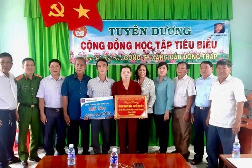 Đồng Tháp: Tuyên dương mô hình Cộng đồng học tập tiêu biểu
