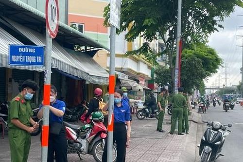Công an quận Bình Tân: Xóa 'quảng cáo bẩn' và xử lý 'tín dụng đen'
