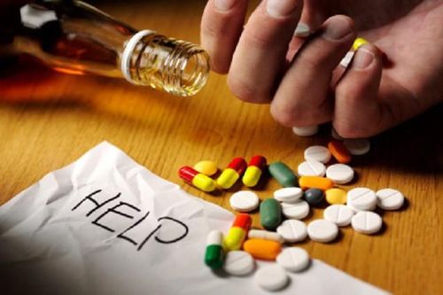Cô gái 23 tuổi uống 60 viên paracetamol cùng lúc may mắn được cứu sống