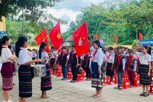 Chuyện 'trồng người' giữa đại ngàn biên viễn