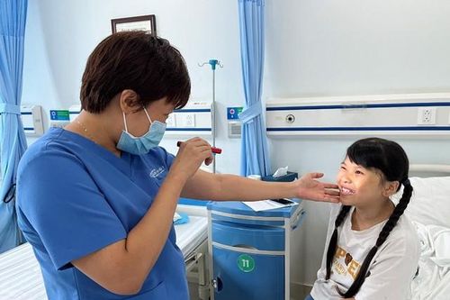 Bác sỹ khuyến cáo: Nên mổ lác trước 7 tuổi