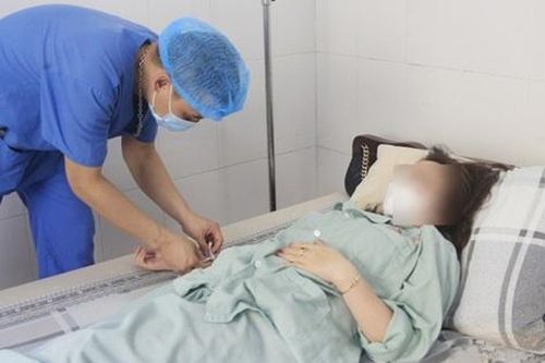 Tuyệt đối không ăn những loại hải sản sắc màu bắt mắt để tránh 'rước' họa