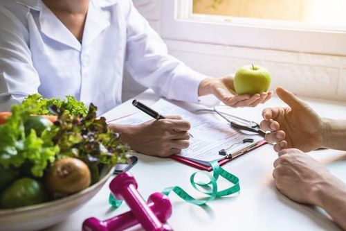 6 chất cần có trong bữa ăn hàng ngày của bệnh nhân ung thư